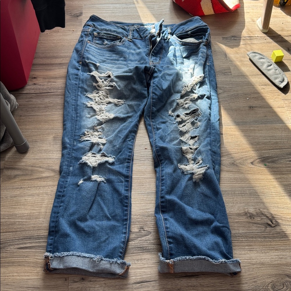 AE capris